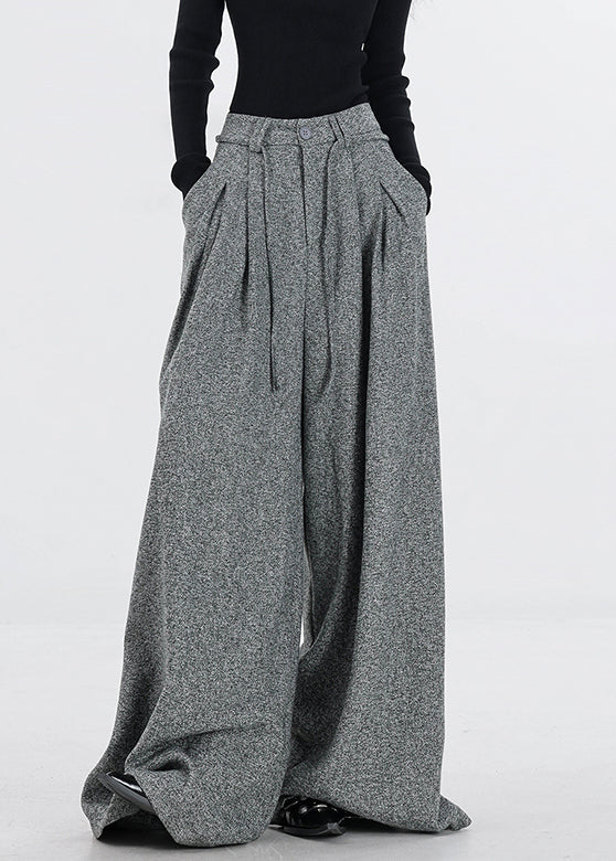 Classic Vintage Pants with a Flattering Fit