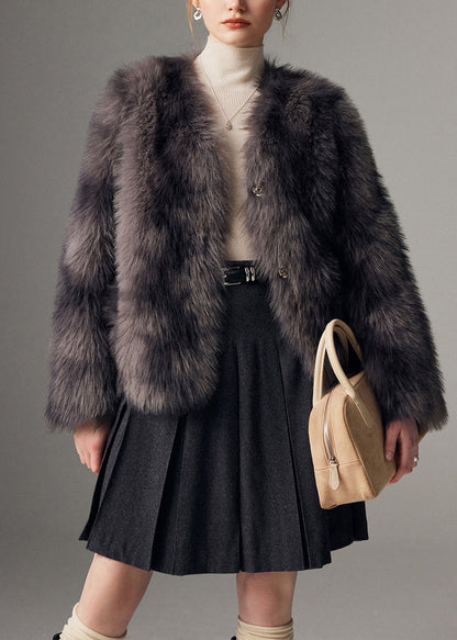 Beautifully Finished Coat in a Timeless Design