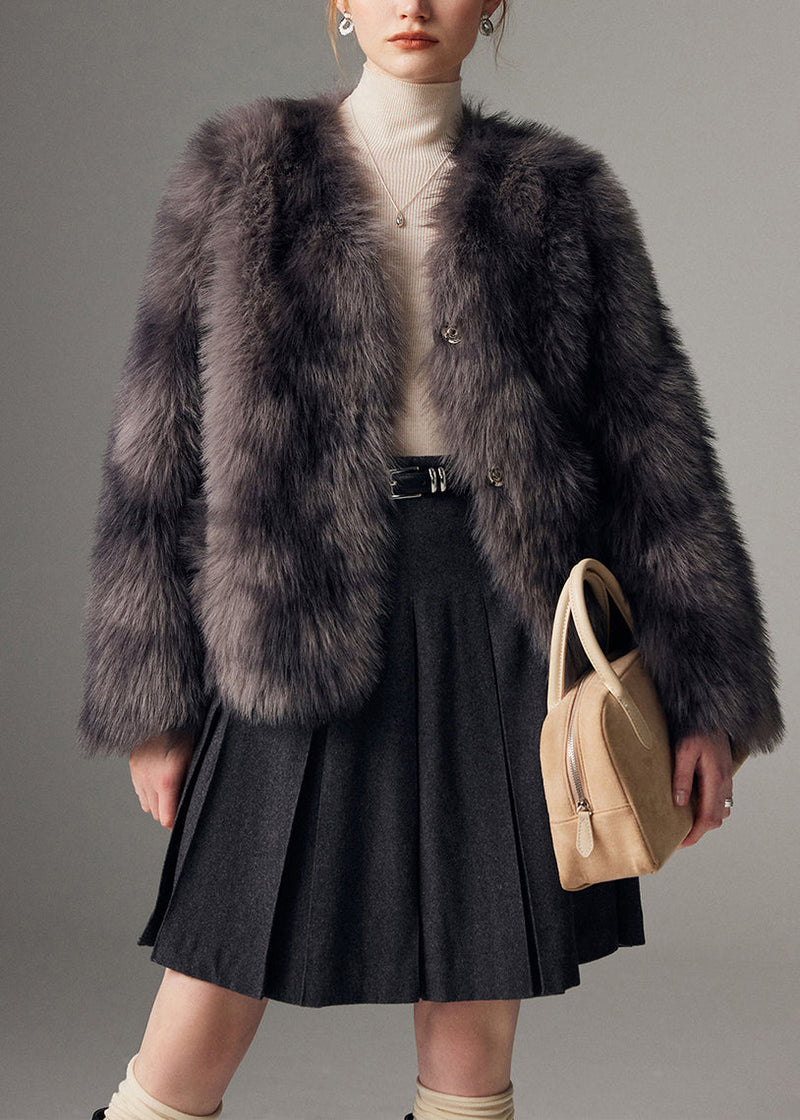 Beautifully Finished Coat in a Timeless Design