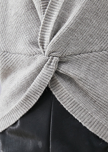 Effortlessly Elegant Garment with a Timeless Design