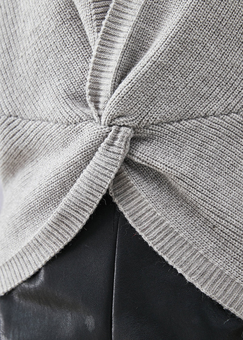Effortlessly Elegant Garment with a Timeless Design