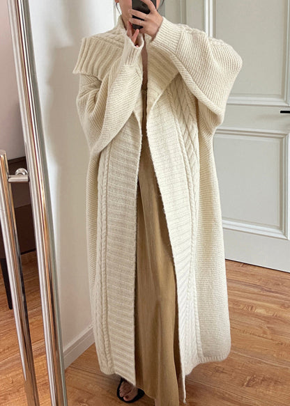 Gracefully Styled Cardigan for Any Occasion