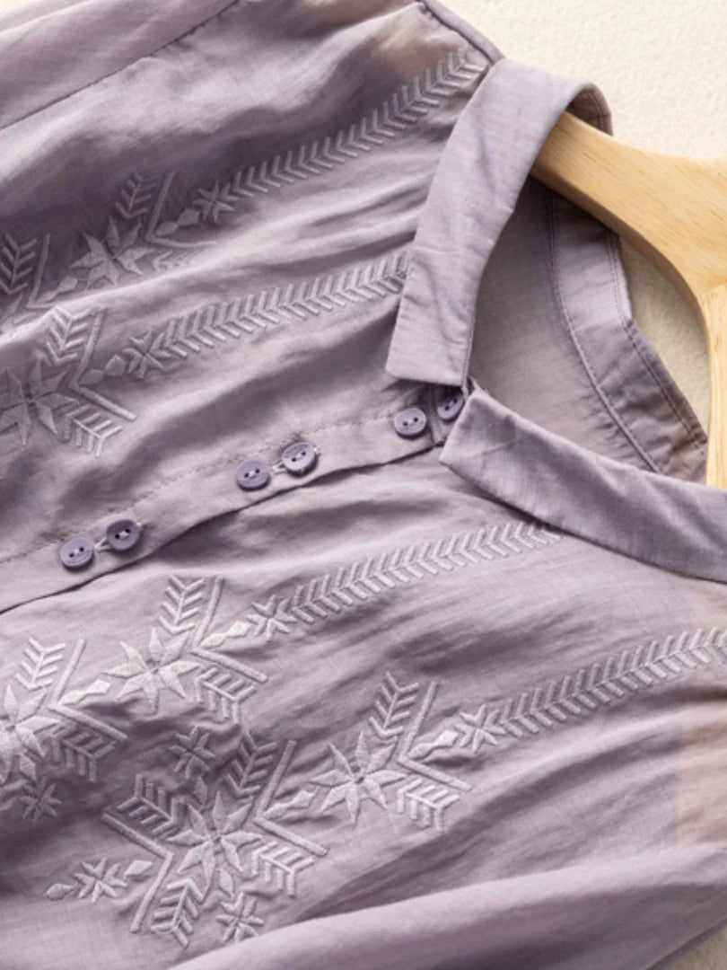 Well Tailored Shirt with a Graceful Silhouette