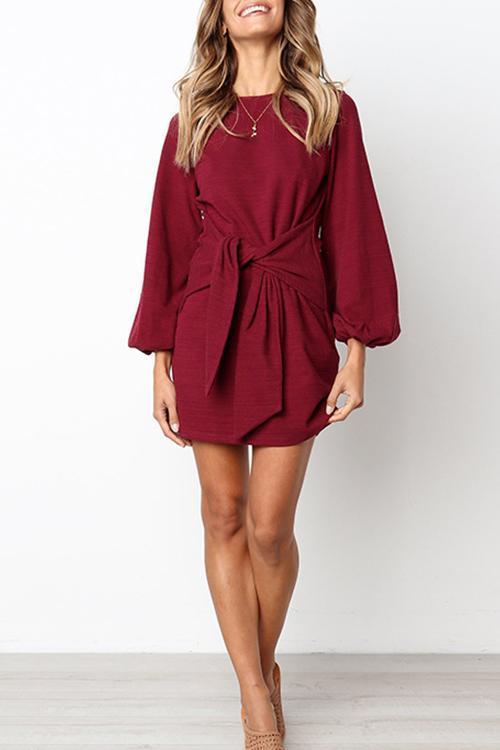 Well Tailored Dress with a Graceful Silhouette