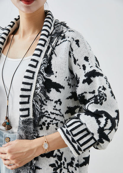 Classic Vintage Cardigan with a Flattering Fit