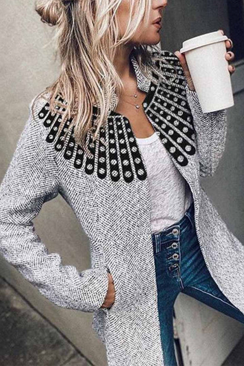 Gracefully Styled Coat for Any Occasion