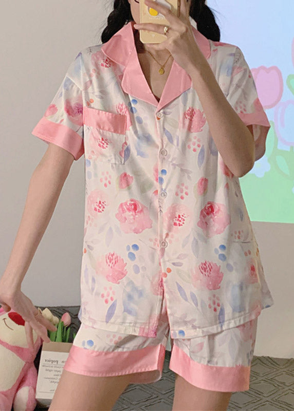 Finely Styled Garment with a Classic Vintage Look
