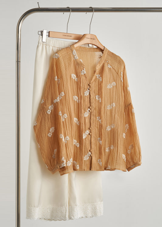 Elegantly Styled Blouse for Everyday Wear