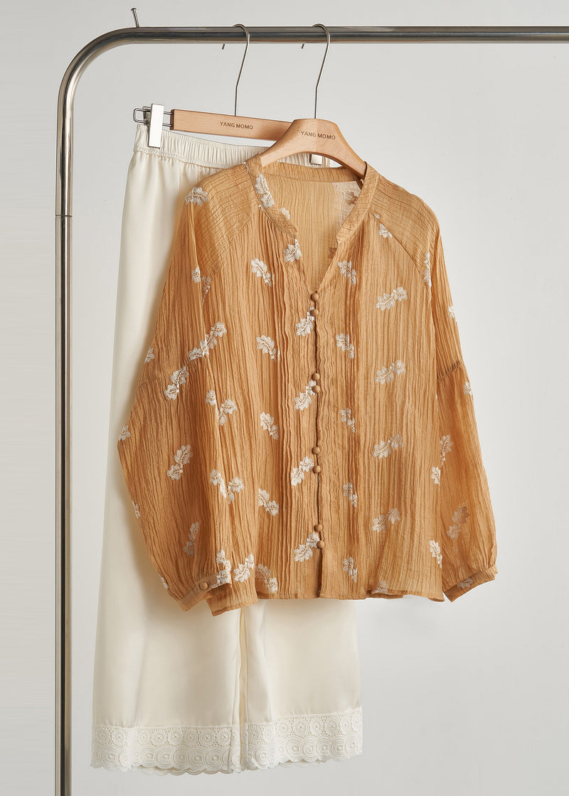 Elegantly Styled Blouse for Everyday Wear
