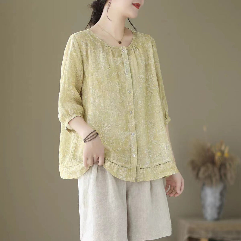 Beautifully Finished Blouse in a Timeless Design