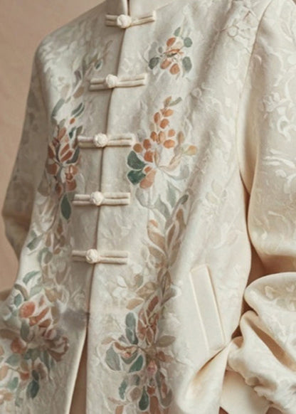 Gracefully Styled Coat for Any Occasion