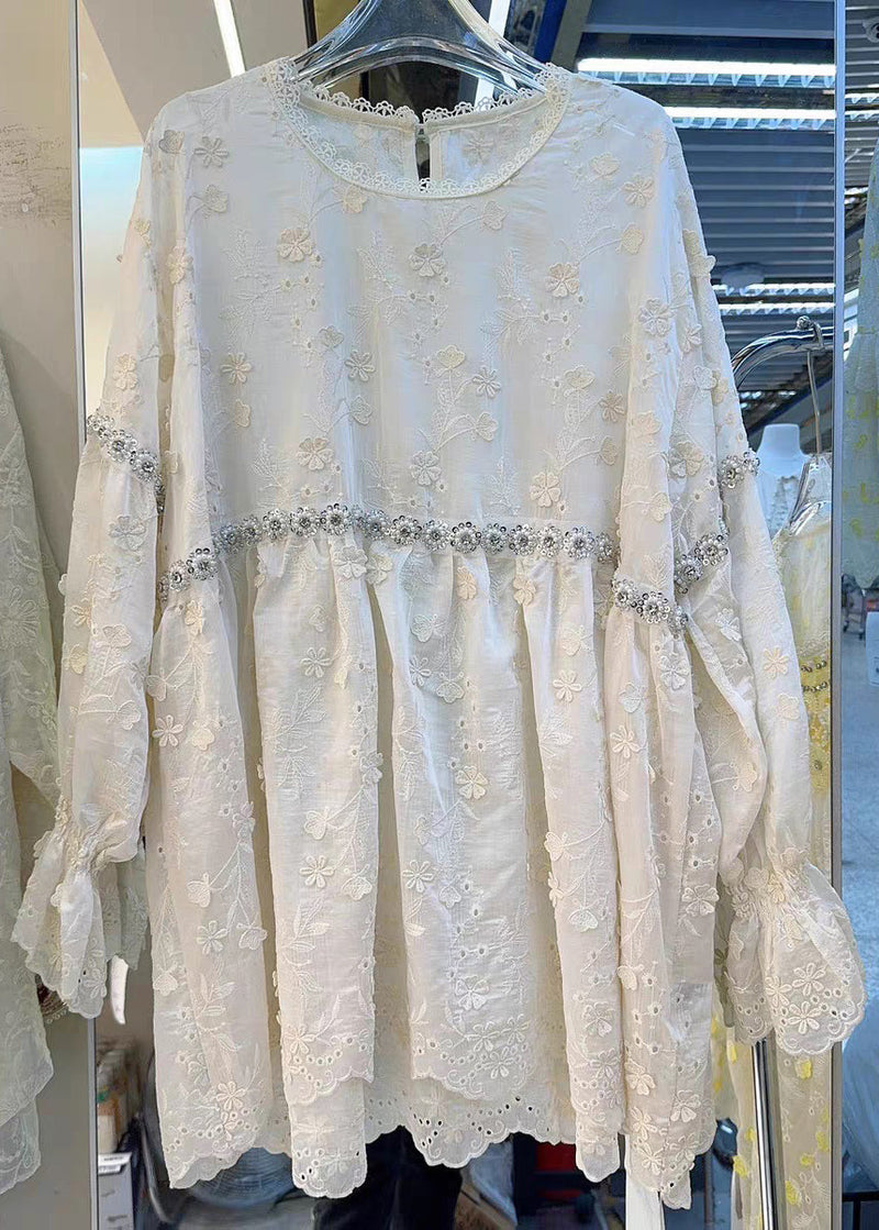Gracefully Styled Blouse for Any Occasion