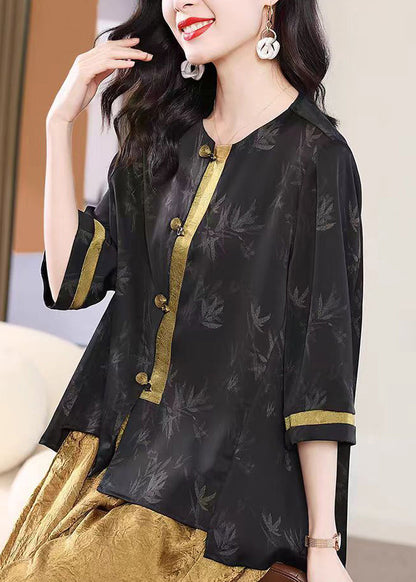 Classic Vintage Shirt with a Flattering Fit