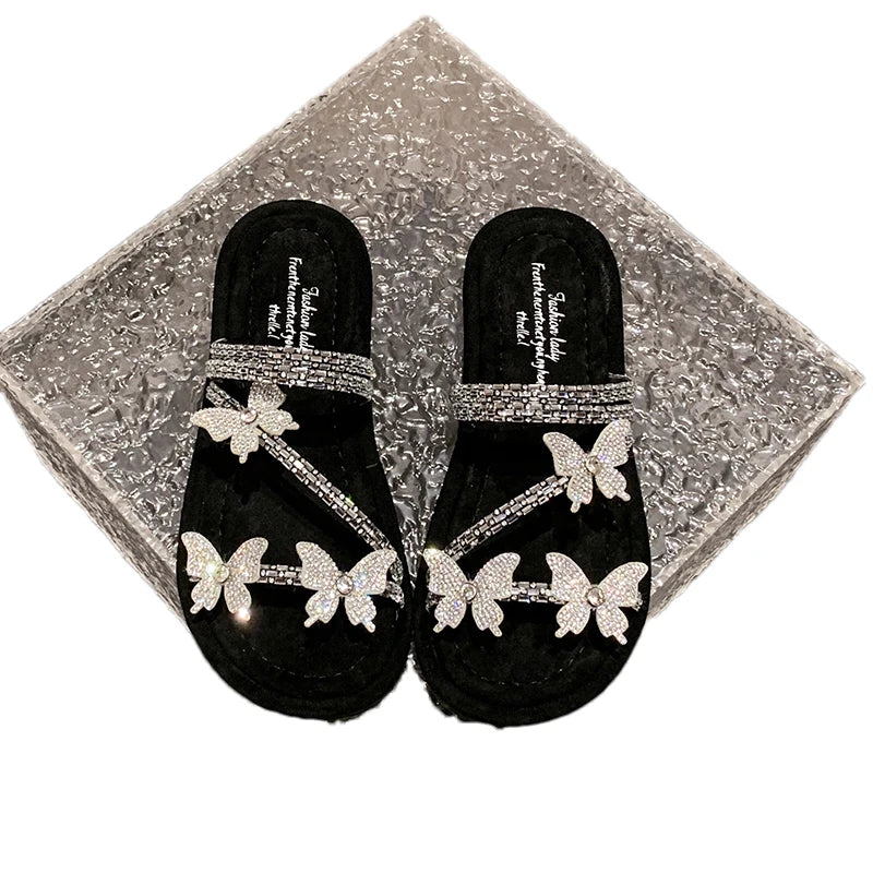 Graceful Orthopedic Sandals for Modern Look