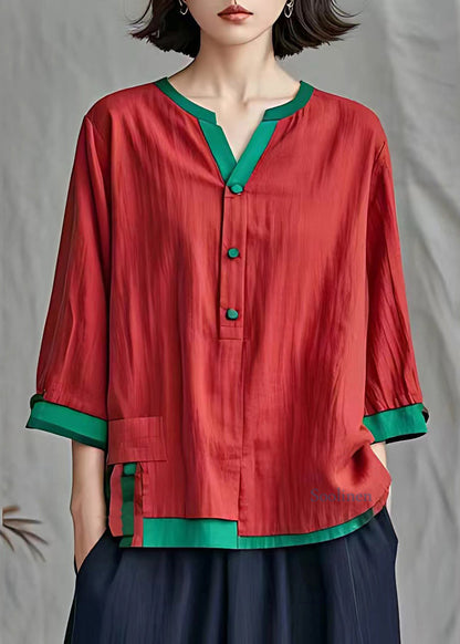 Effortlessly Elegant Top with a Timeless Design