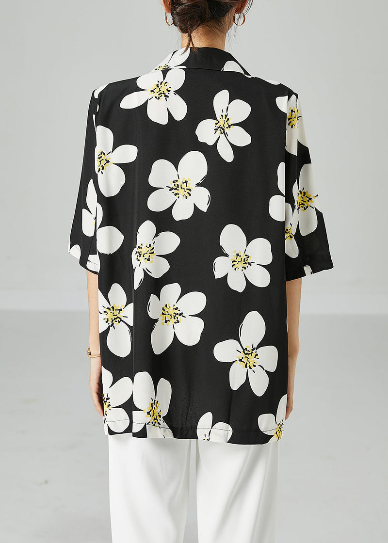 Sophisticated Blouse with a Clean Classic Look