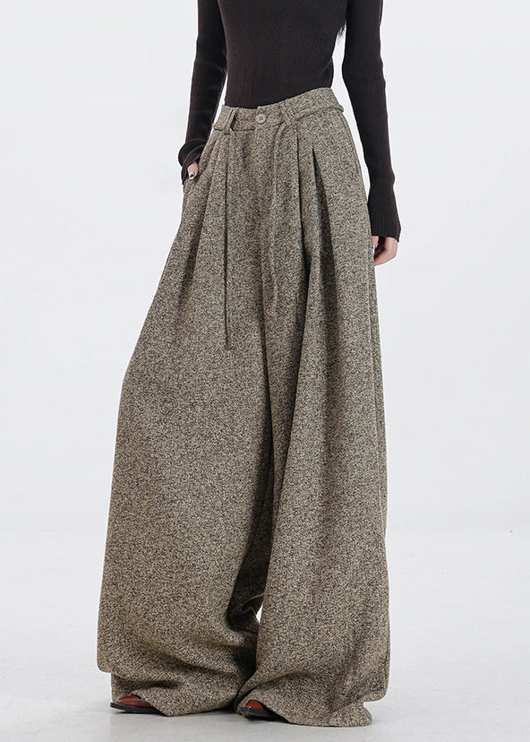 Gracefully Styled Pants for Any Occasion