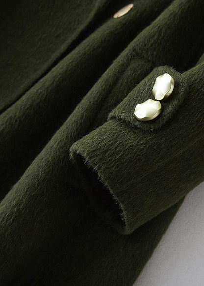 Effortlessly Elegant Coat with a Timeless Design