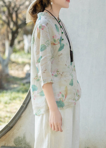 Classic Vintage Shirt with a Flattering Fit