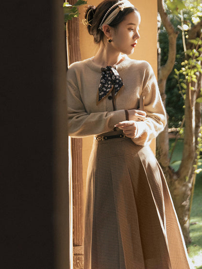 Beautifully Finished Cardigan in a Timeless Design