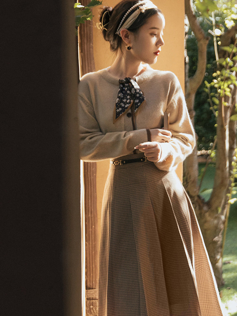 Beautifully Finished Cardigan in a Timeless Design