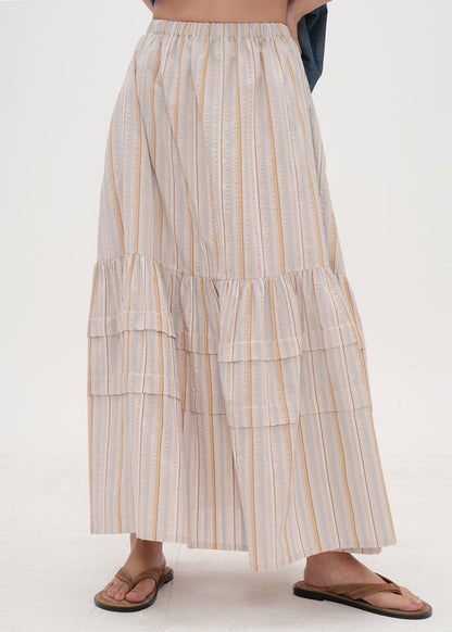 Well Tailored Garment with a Graceful Silhouette