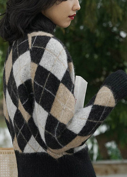 Classic Vintage Coat with a Flattering Fit