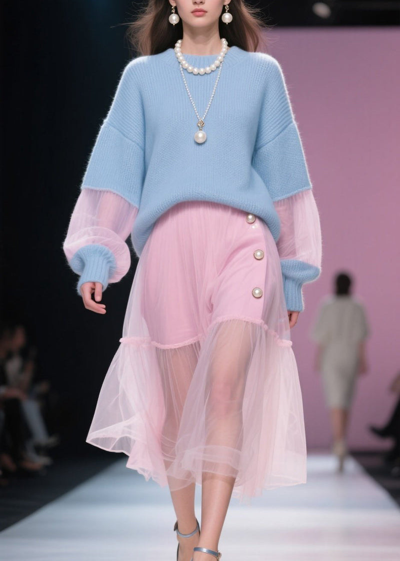 Well Tailored Sweater with a Graceful Silhouette