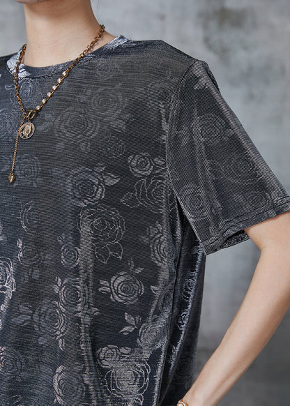 Effortlessly Elegant Top with a Timeless Design