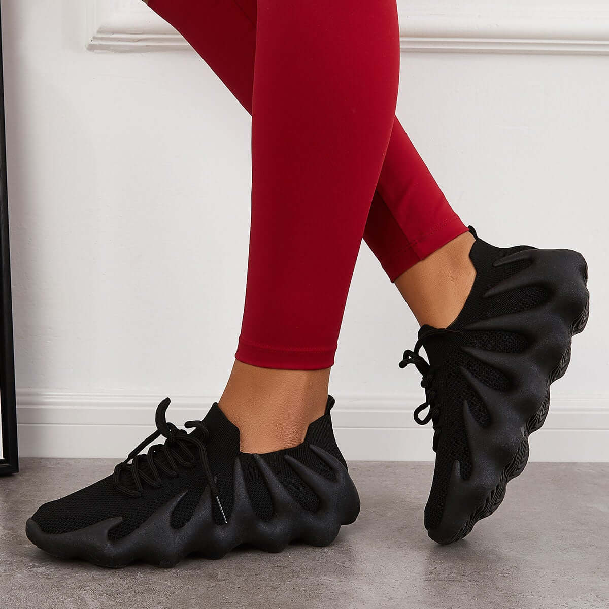 Classic Orthopedic Sneakers with Timeless Style