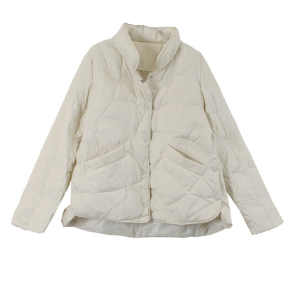 Well Tailored Coat with a Graceful Silhouette
