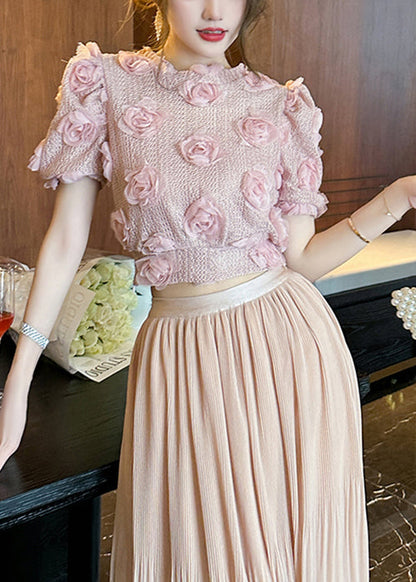 Well Tailored Top with a Graceful Silhouette