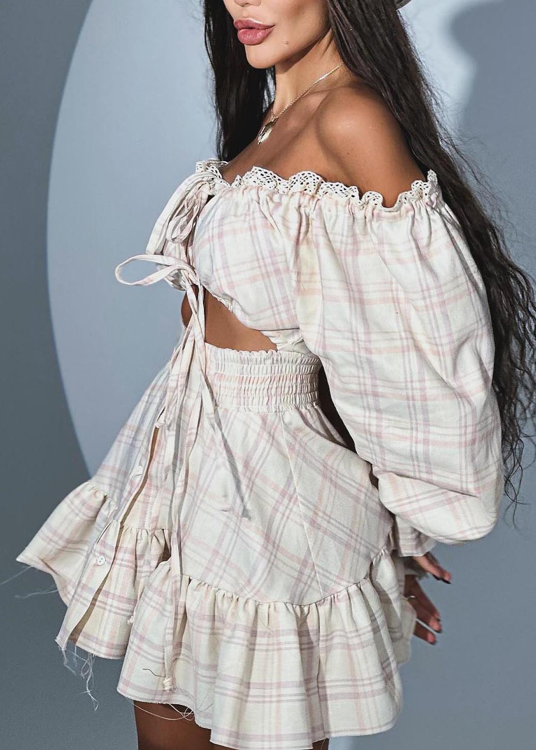 Gracefully Styled Dress for Any Occasion