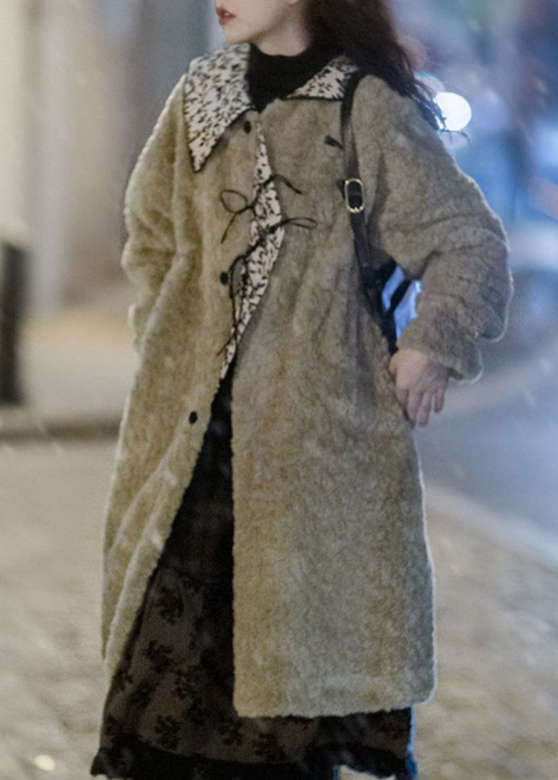 Sophisticated Coat with a Clean Classic Look