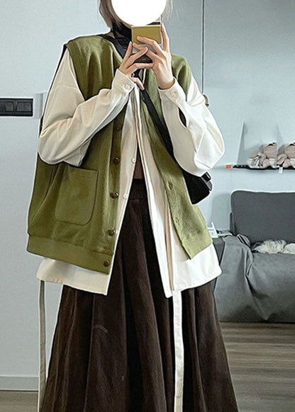 Classic Vintage Cardigan with a Flattering Fit