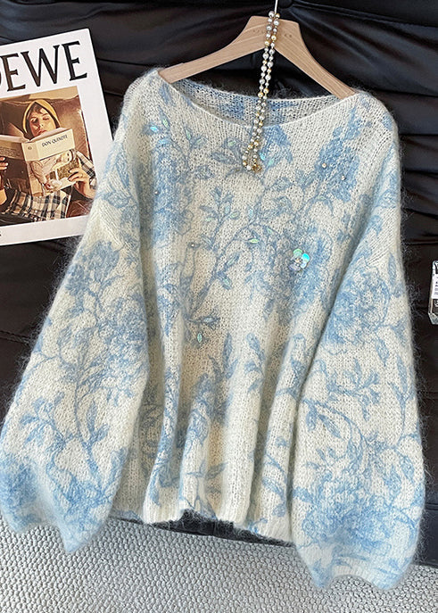 Well Tailored Sweater with a Graceful Silhouette
