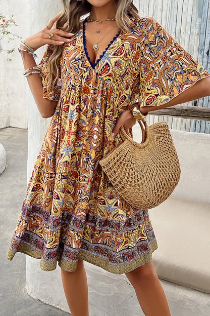 Beautifully Finished Dress in a Timeless Design