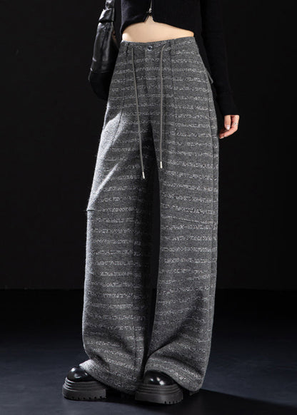 Classic Vintage Pants with a Flattering Fit