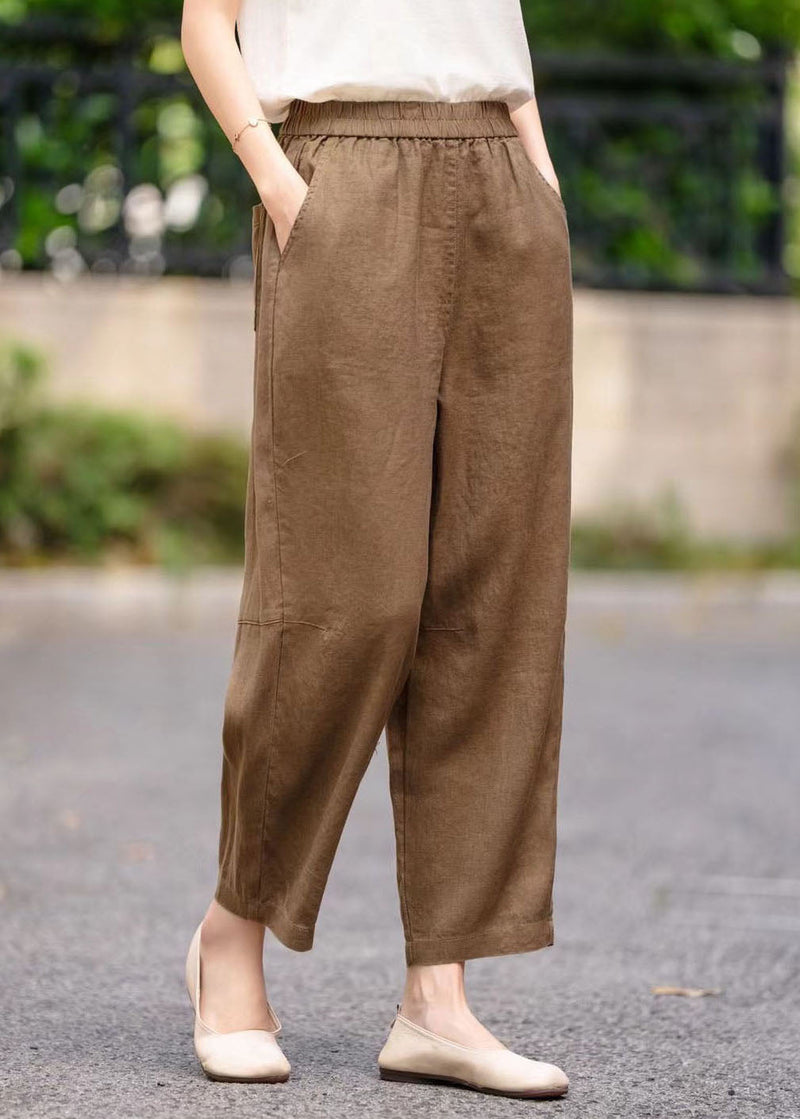 Effortlessly Elegant Pants with a Timeless Design