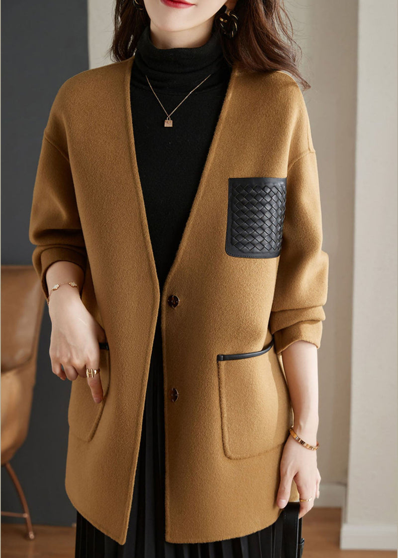 Effortlessly Elegant Coat with a Timeless Design