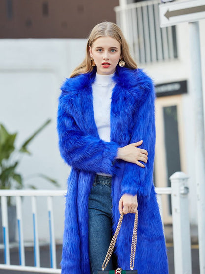 Effortlessly Elegant Coat with a Timeless Design
