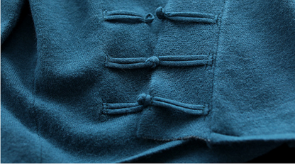 Effortlessly Elegant Jacket with a Timeless Design