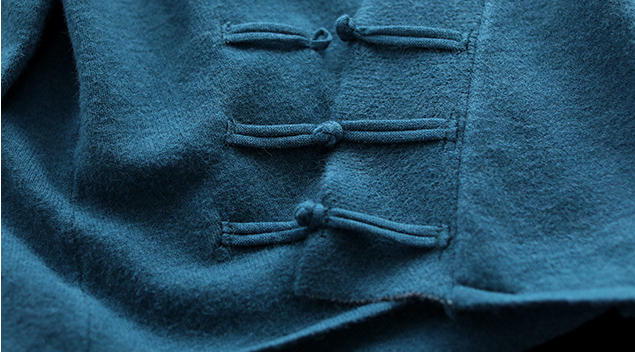 Effortlessly Elegant Jacket with a Timeless Design