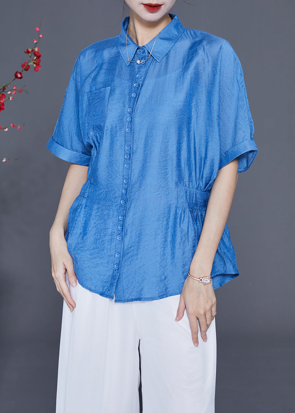 Well Tailored Shirt with a Graceful Silhouette