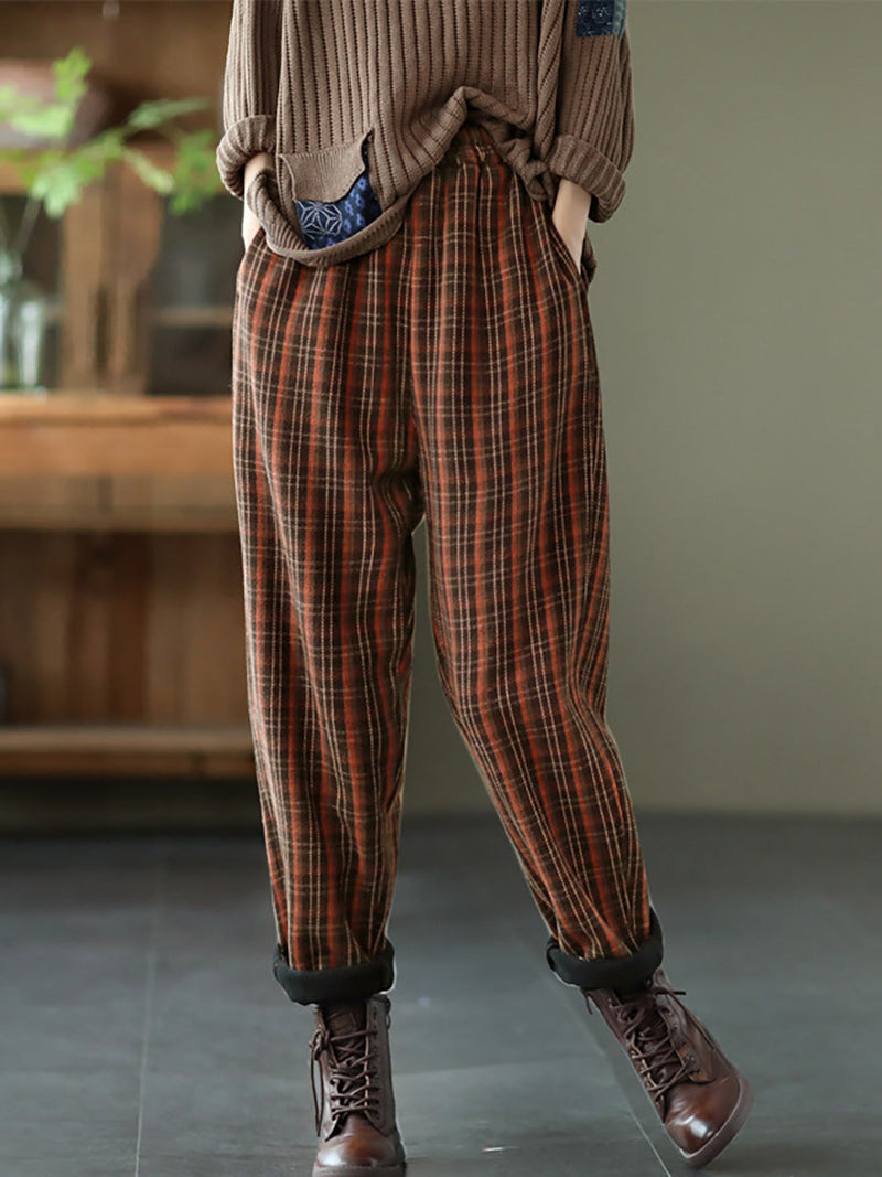 Effortlessly Elegant Pants with a Timeless Design