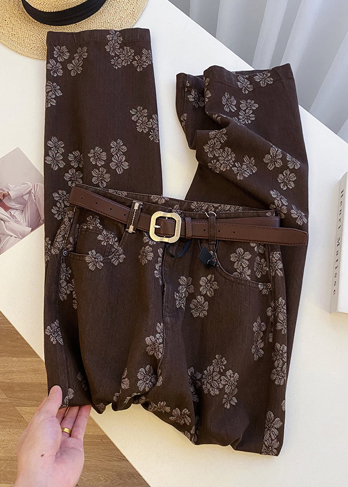 Well Tailored Pants with a Graceful Silhouette