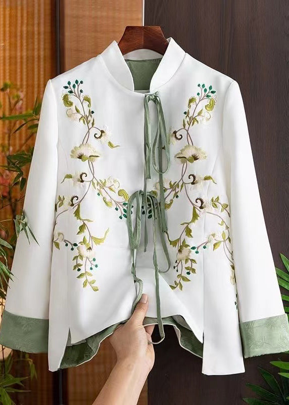 Classic Vintage Coat with a Flattering Fit
