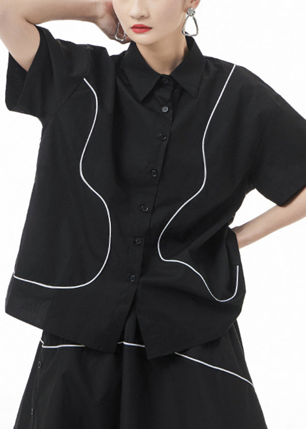 Classic Vintage Blouse with a Flattering Fit