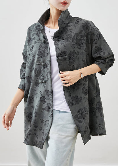 Classic Vintage Shirt with a Flattering Fit