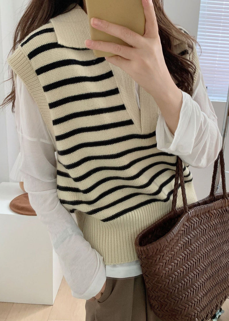 Classic Vintage Top with a Flattering Fit